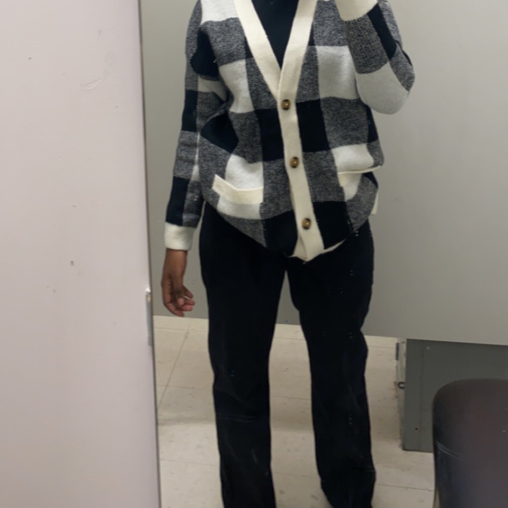X-large cardigan black & white